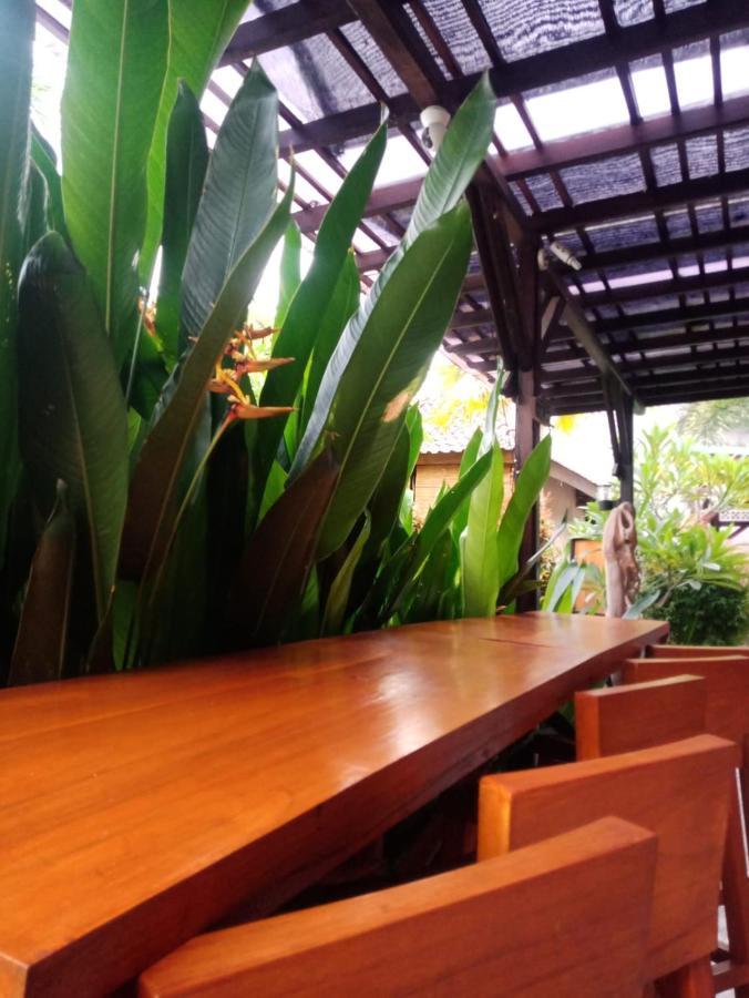 Appartement Zifa Mandalika à Kuta  Extérieur photo