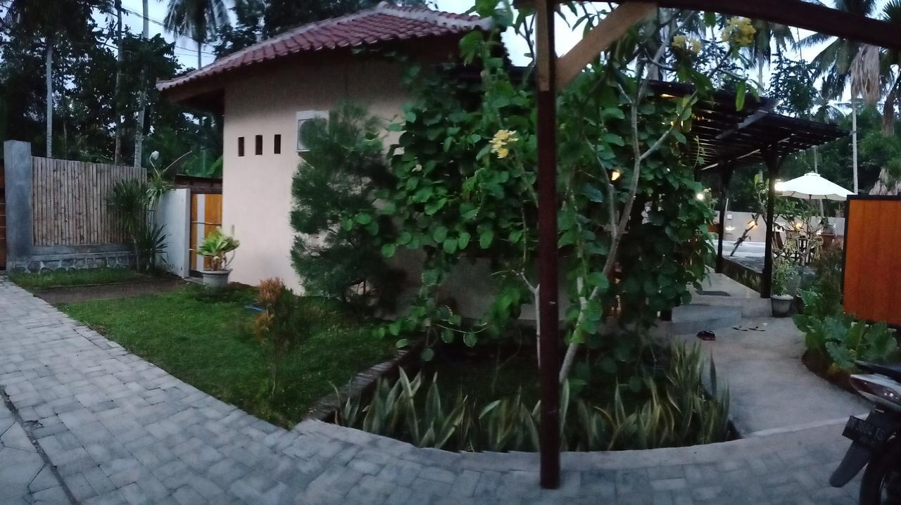 Appartement Zifa Mandalika à Kuta  Extérieur photo