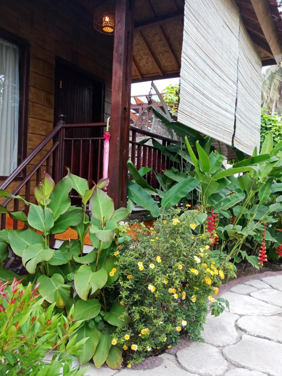 Appartement Zifa Mandalika à Kuta  Extérieur photo