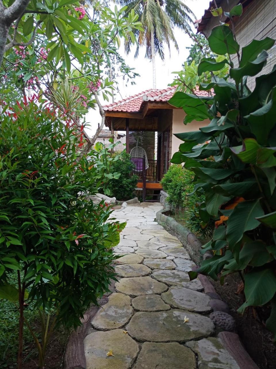 Appartement Zifa Mandalika à Kuta  Extérieur photo