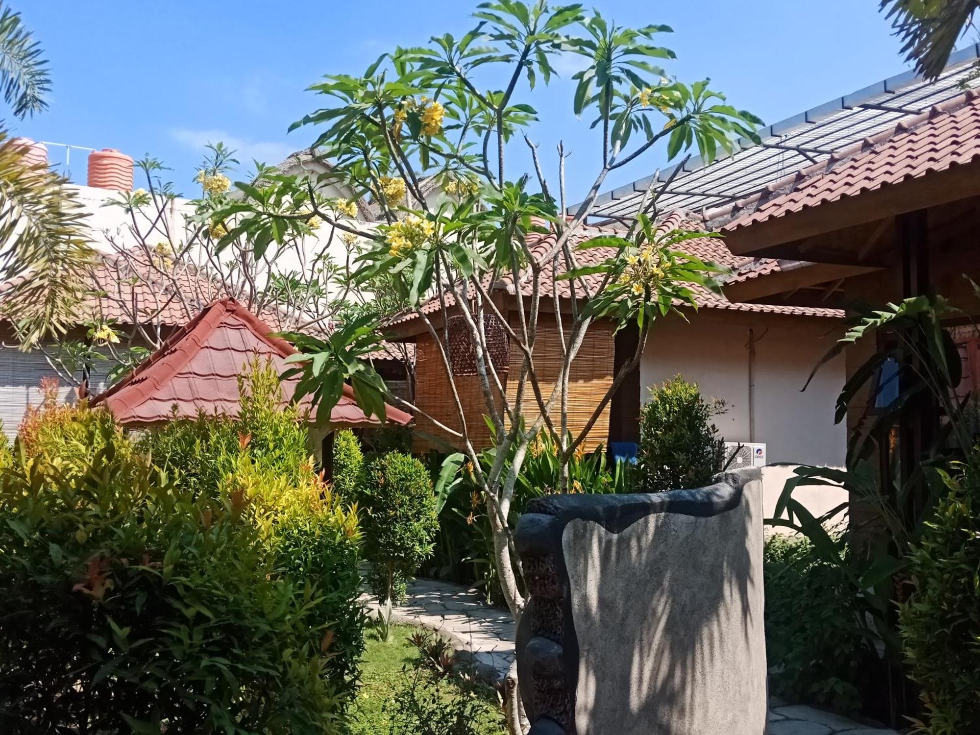 Appartement Zifa Mandalika à Kuta  Extérieur photo